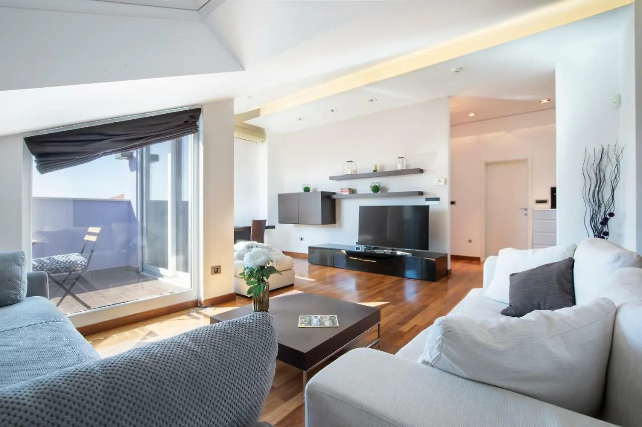 Onyx - Luxury Sunny Apartment Pula